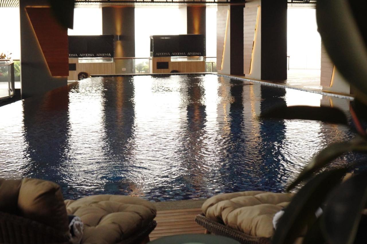 Herloom Hotel & Residence Bsd Тангеранг Екстериор снимка