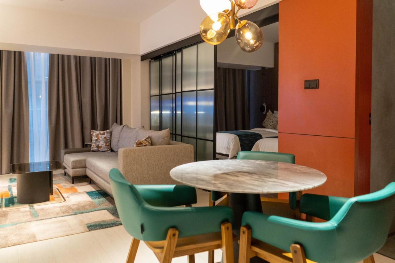 Herloom Hotel & Residence Bsd Тангеранг Екстериор снимка