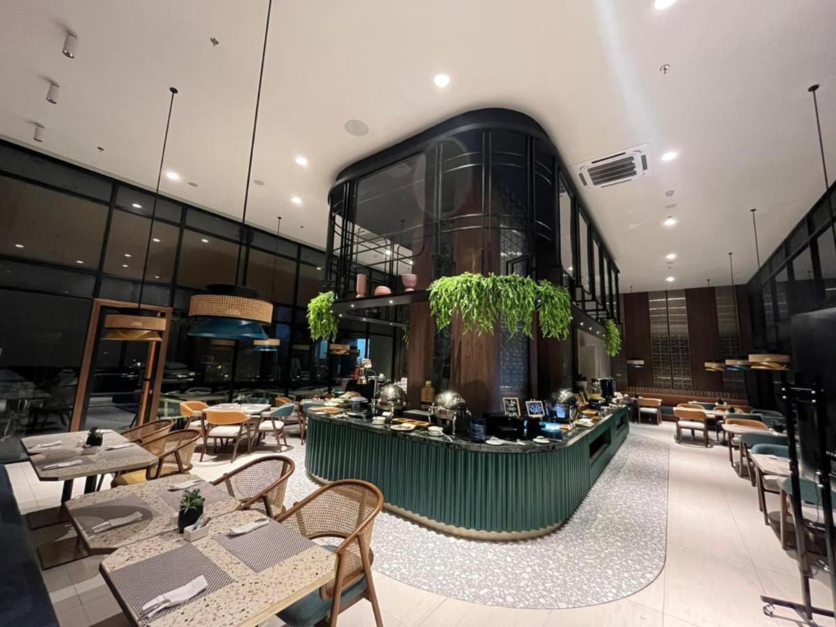 Herloom Hotel & Residence Bsd Тангеранг Екстериор снимка